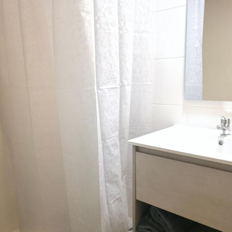 Moderno depto en Providencia - One-Bedroom Apartment - 15