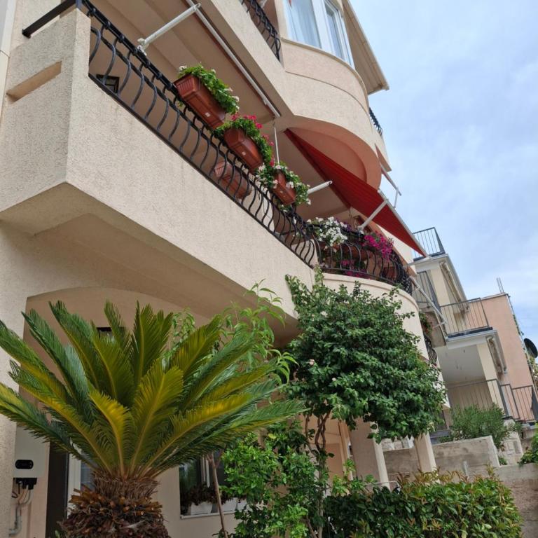 Apartments Grabovica - One-Bedroom Apartment with Sea View - 6