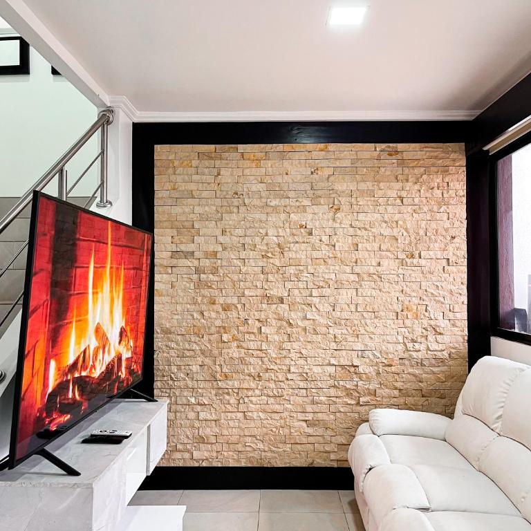 Casa con Piscina Privada, Asadero Bbq y 4 cuartos en Guayaquil - Villa - 21