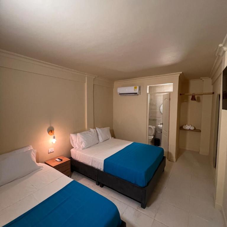 Alma Del Mar - Triple Room with Private Bathroom - 4