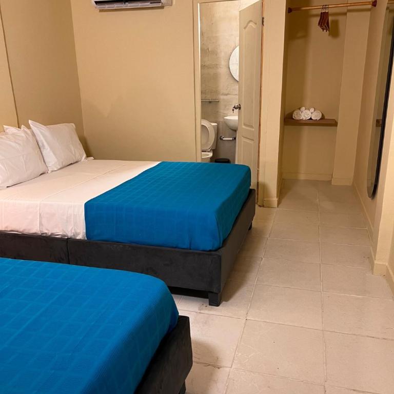 Alma Del Mar - Triple Room with Private Bathroom - 3