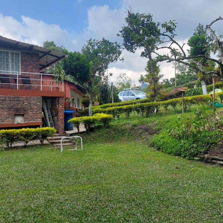 Alojamiento natural rural LOS NOGALES, apartamentos tipo glamping, avistamiento de aves, paisaje cafetero - One-Bedroom Apartment - 15