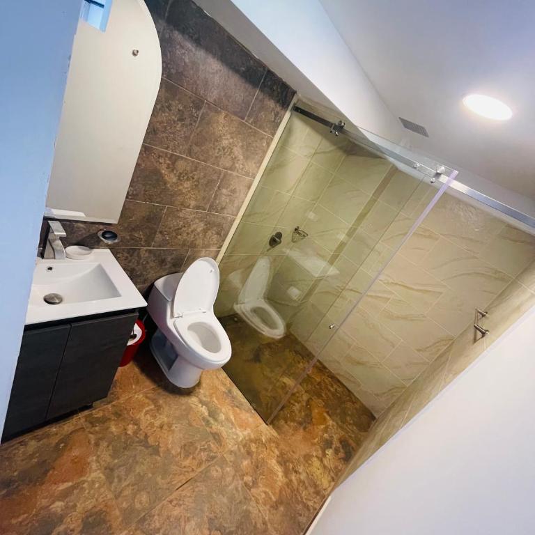 Casa garuda, hermosa cabaña con vista a la piedra de El Peñol - Casa de 5 dormitorios - 32