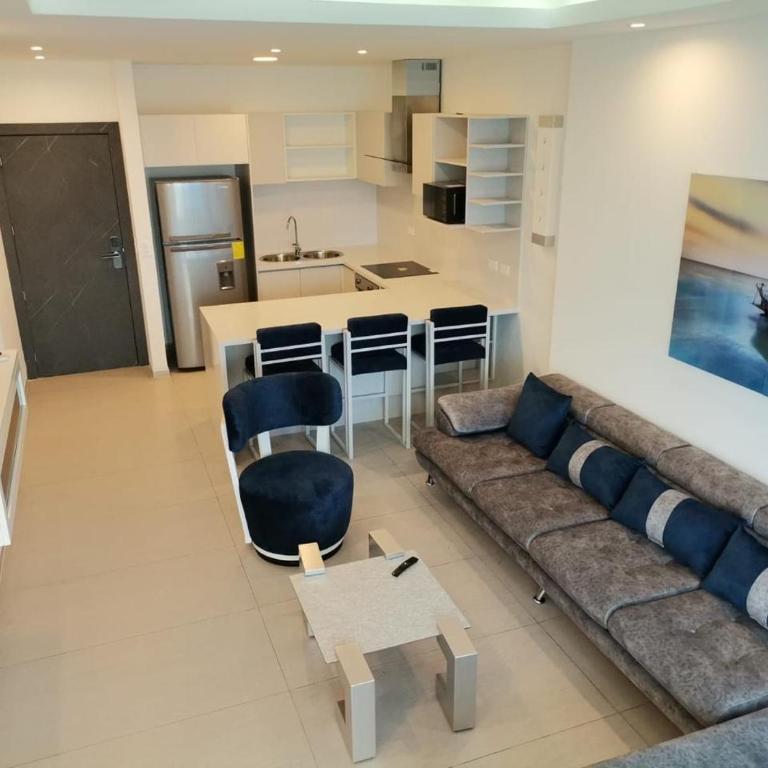 Luxury BK Tonsupa - Two-Bedroom Apartment - 12