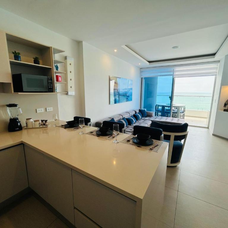 Luxury BK Tonsupa - Two-Bedroom Apartment - 13