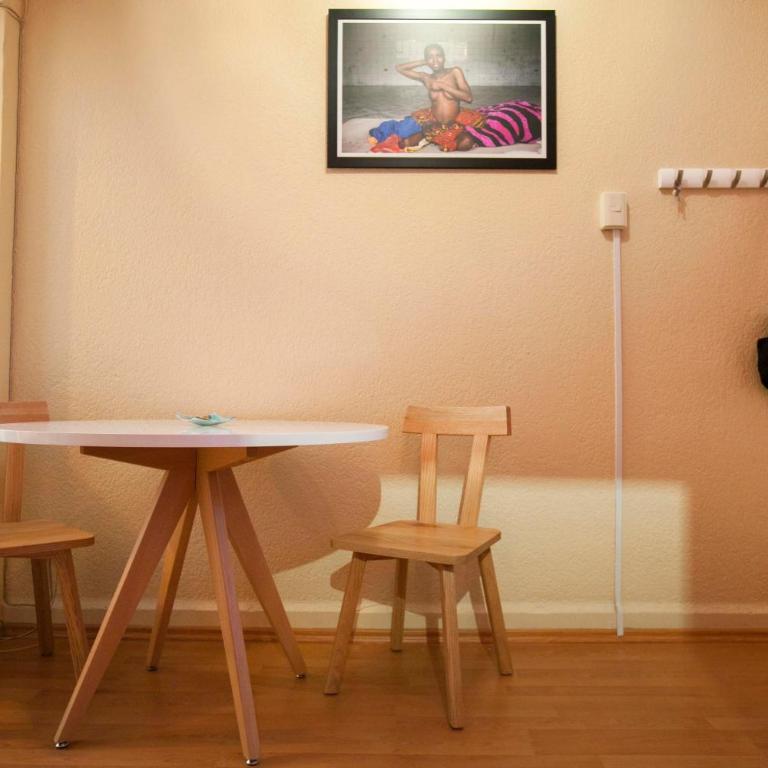 Cozy apartment in downtown - Two-Bedroom Apartment - 9