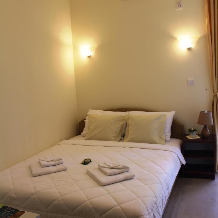 Swiss Residence Montenegro - Double Room with Balcony and Side Sea View - 4