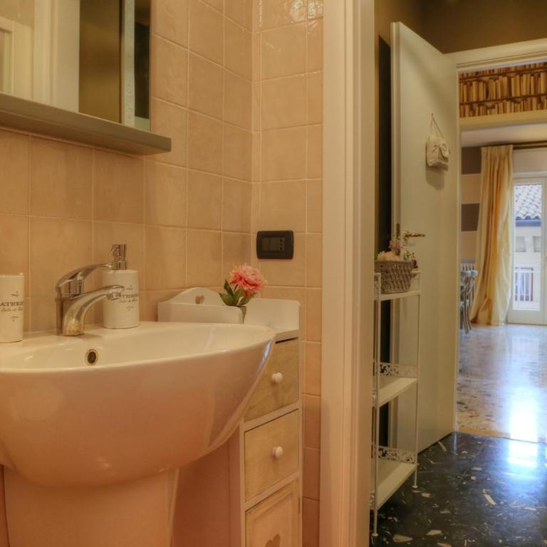 La Casetta di Lina Rooms and Apartments - Suite con Bagno Privato Esterno - 13