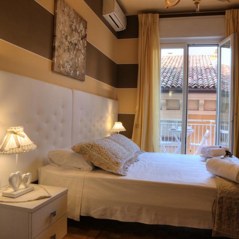 La Casetta di Lina Rooms and Apartments - Camera Matrimoniale con Bagno Privato Esterno - 2