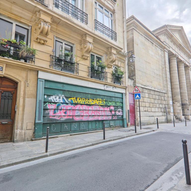 Center of Paris Luxurious Studio Apartment Free NetFlix - Studio - 13