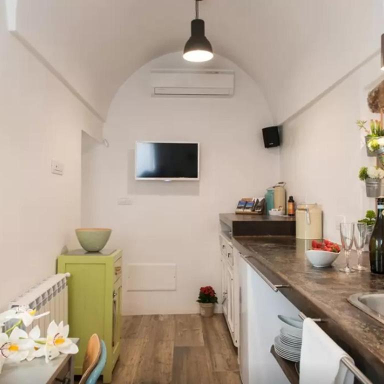 ViaGiusti 51 - Appartamento su 2 Livelli con 1 Camera da Letto - 30