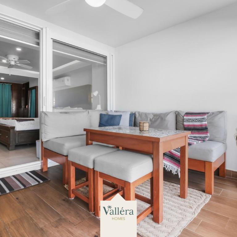 Harbor 171, Luxury Couples Retreat, Beach front - One-Bedroom Apartment - 15