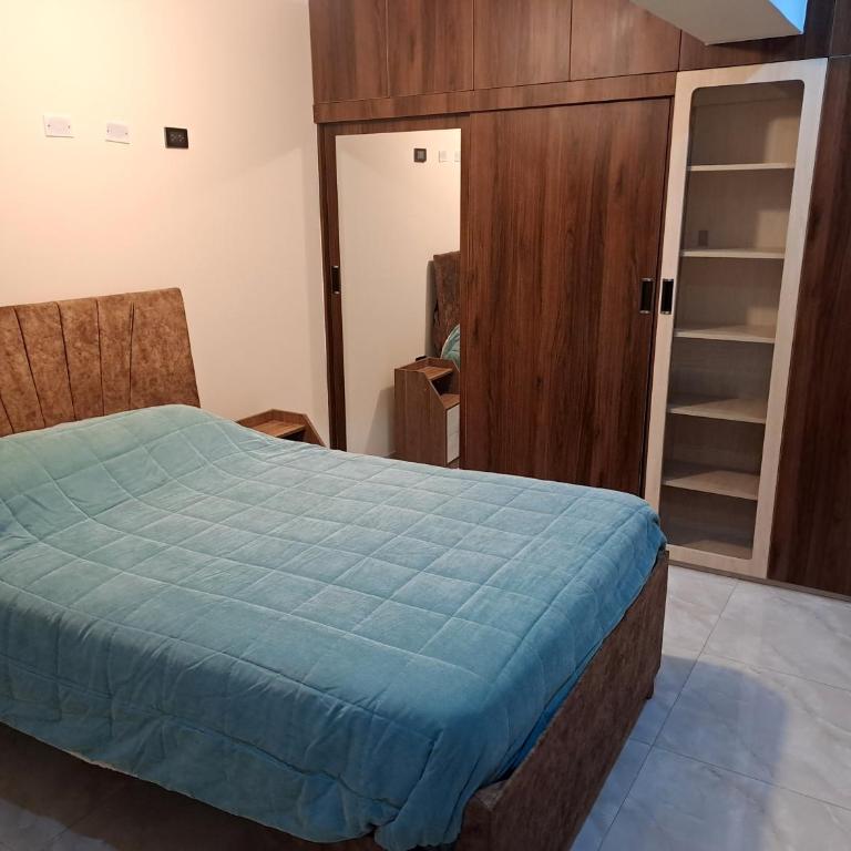 Amplio, Centrico y moderno departamento de 3 habitaciones-401 - Three-Bedroom Apartment - 9