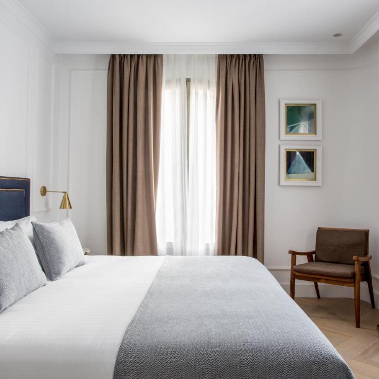 Hotel Midmost by Majestic Hotel Group - Junior Suite with Balcony - 5