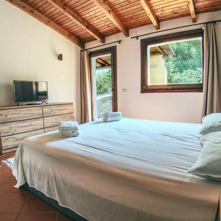 Villa Blu splendida villa con piscina - Stintino Via Limbara 29B Sardegna - Villa con 3 Camere da Letto - 21