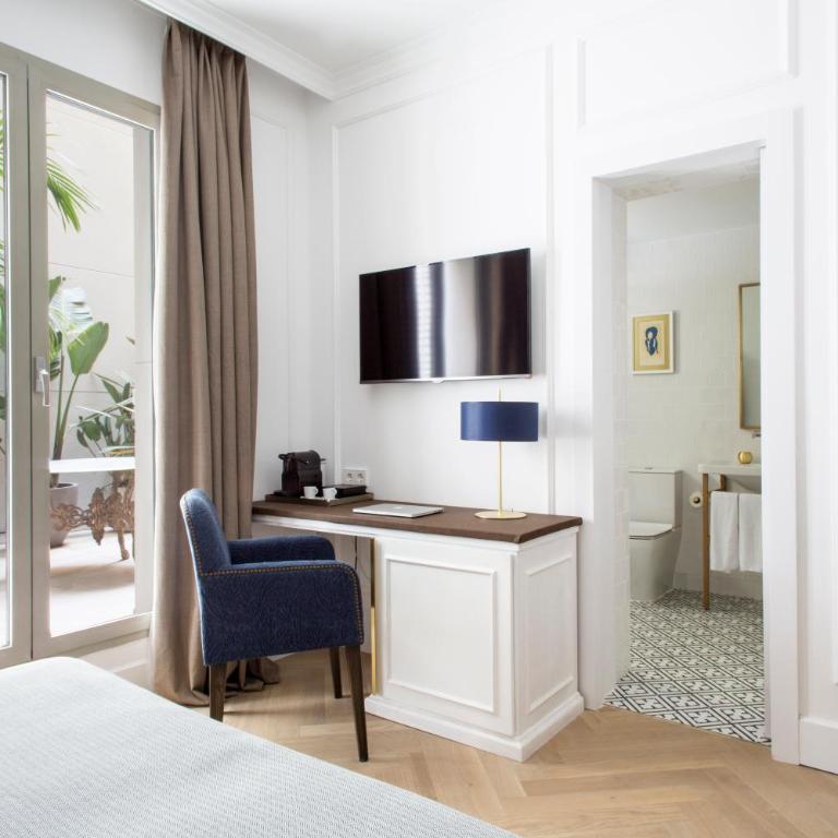 Hotel Midmost by Majestic Hotel Group - Superior Double Room with Terrace - 1