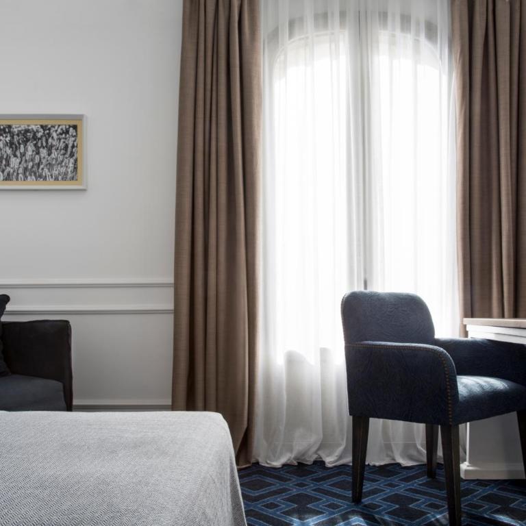 Hotel Midmost by Majestic Hotel Group - Privilege Double or Twin Room - 4