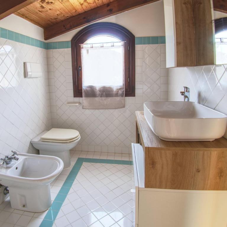 Villa Verde splendida villa con piscina - Stintino Via Limbara 29A Sardegna - Villa con 3 Camere da Letto - 29