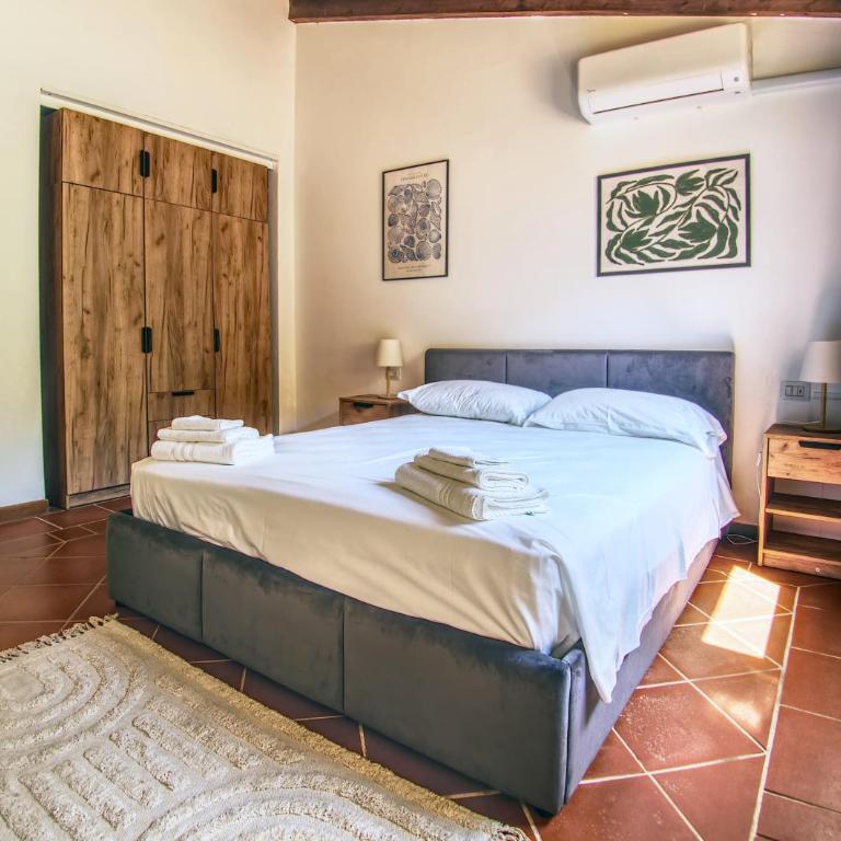 Villa Verde splendida villa con piscina - Stintino Via Limbara 29A Sardegna - Villa con 3 Camere da Letto - 5