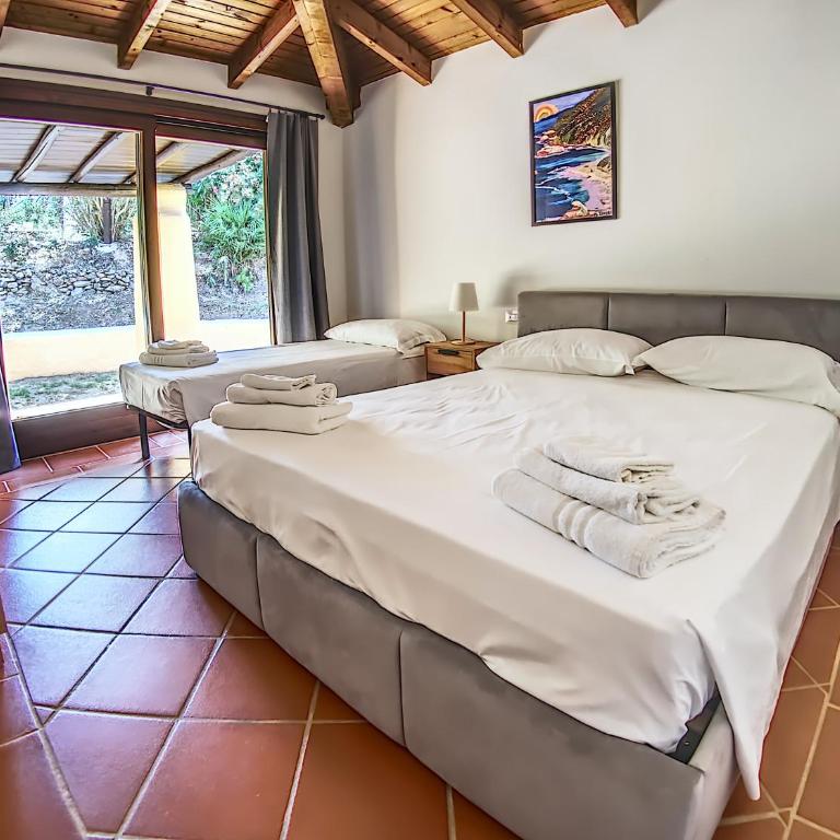 Villa Verde splendida villa con piscina - Stintino Via Limbara 29A Sardegna - Villa con 3 Camere da Letto - 22