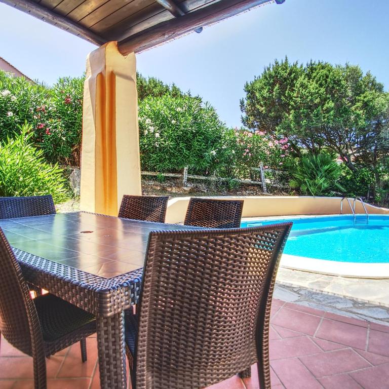 Villa Verde splendida villa con piscina - Stintino Via Limbara 29A Sardegna - Villa con 3 Camere da Letto - 8