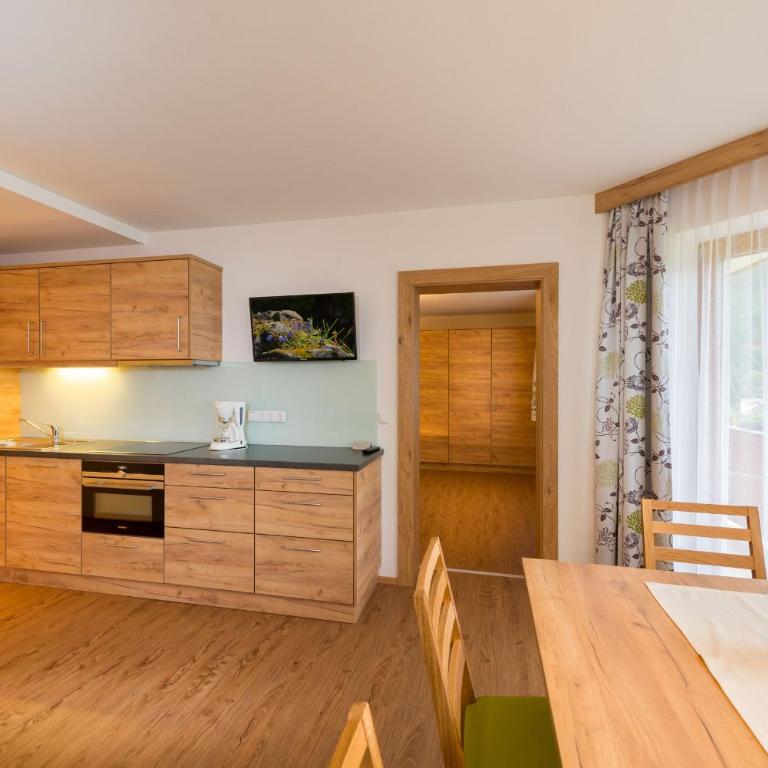 Landhaus Huber - Apartment mit 1 Schlafzimmer und Balkon - 4