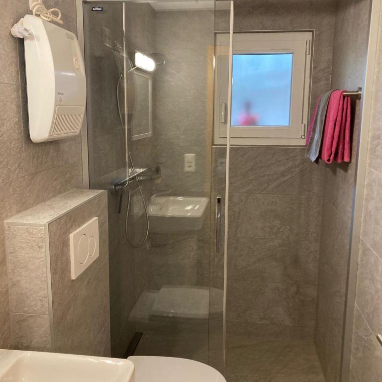 Apartment Morgengruss - 3 Min Walk to Train Station, Central & Quiet - Apartment - Erdgeschoss - 27