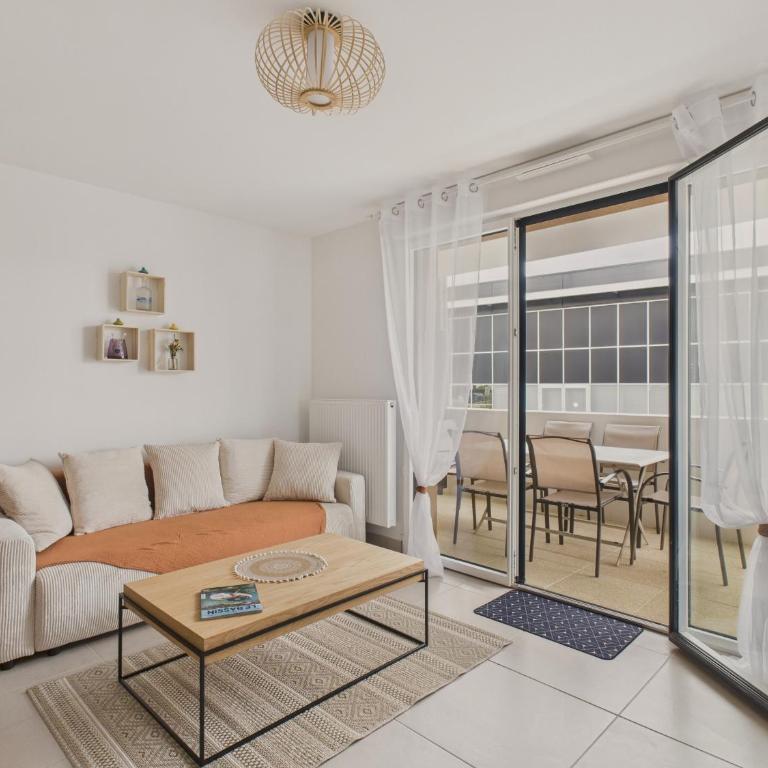 Plein centre - Appart pour 6 avec balcon - Apartment - 1