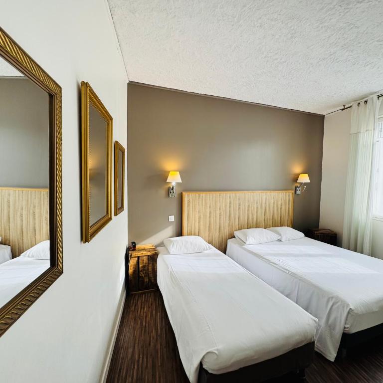 Hotel Italia - Chambre Triple - 8