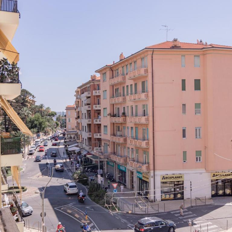 H11 A CASA DI CATE Sanremo - Spiagge - Appartamento con 1 Camera da Letto con Balcone e Vista Città - 5