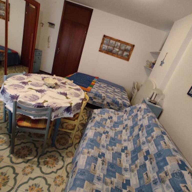 Seafront studio with balcony - Monolocale - 8