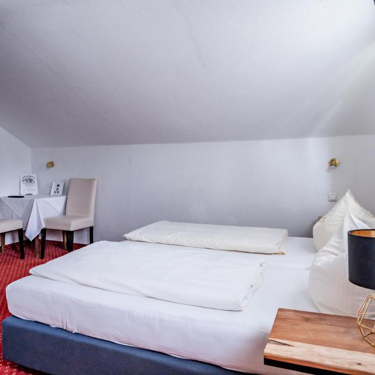 Gästehaus Alpenkranz - Budget Doppelzimmer - 5