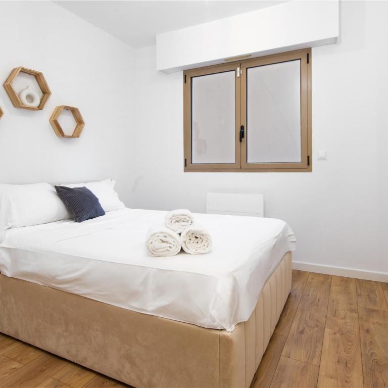 Ensoleillé et Spacieux - Jardin - Parking - ED - Appartement 2 Chambres - 17