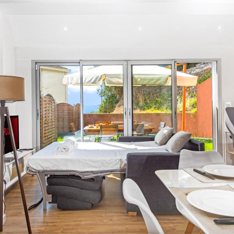 Ensoleillé et Spacieux - Jardin - Parking - ED - Appartement 2 Chambres - 6