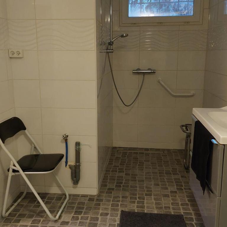 chambre dans villa - Chambre Double - Vue sur Jardin - 5