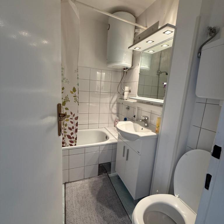 Apartman Iris - One-Bedroom Apartment - 5