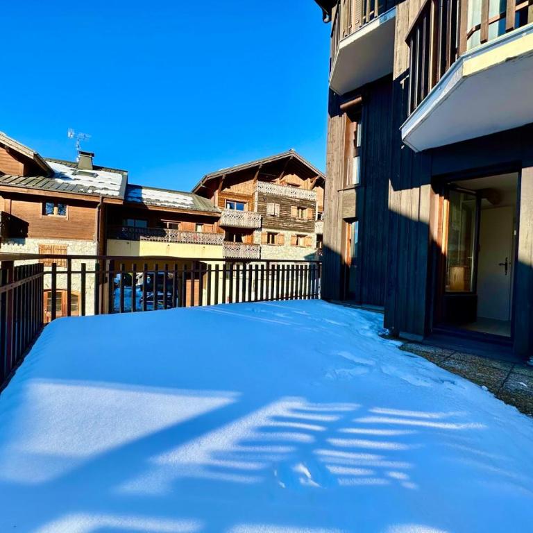 Edelweiss Résidence plein centre de la station rez de chaussée 50 m des navettes gratuites belle terrasse et grand parking privé en sous sol - Apartment mit Terrasse - 5