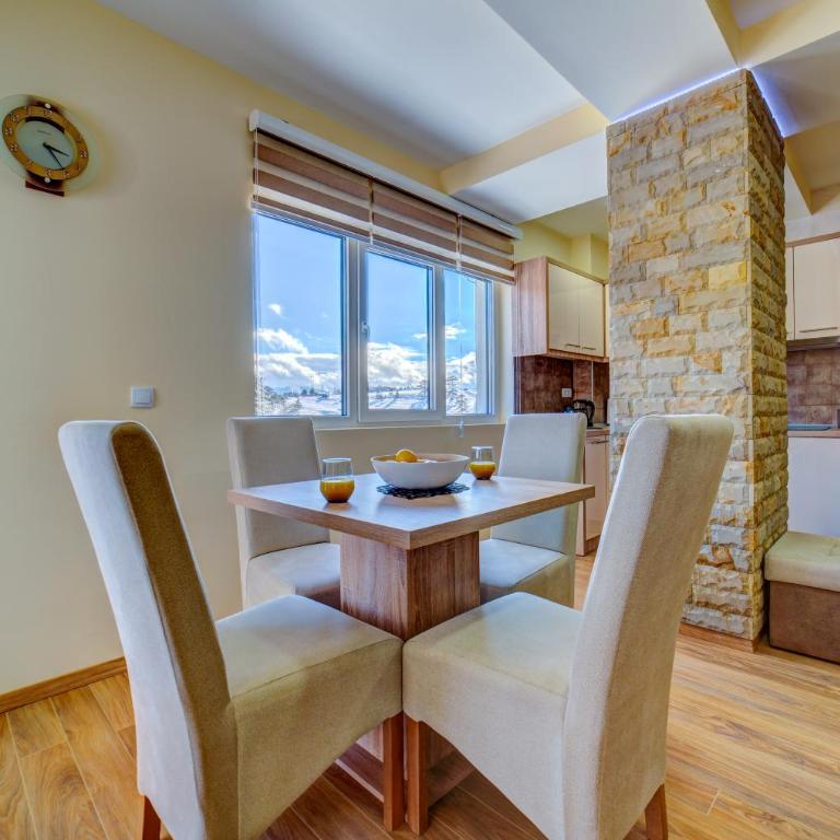 Gondola Experience - One-Bedroom Apartment - 13