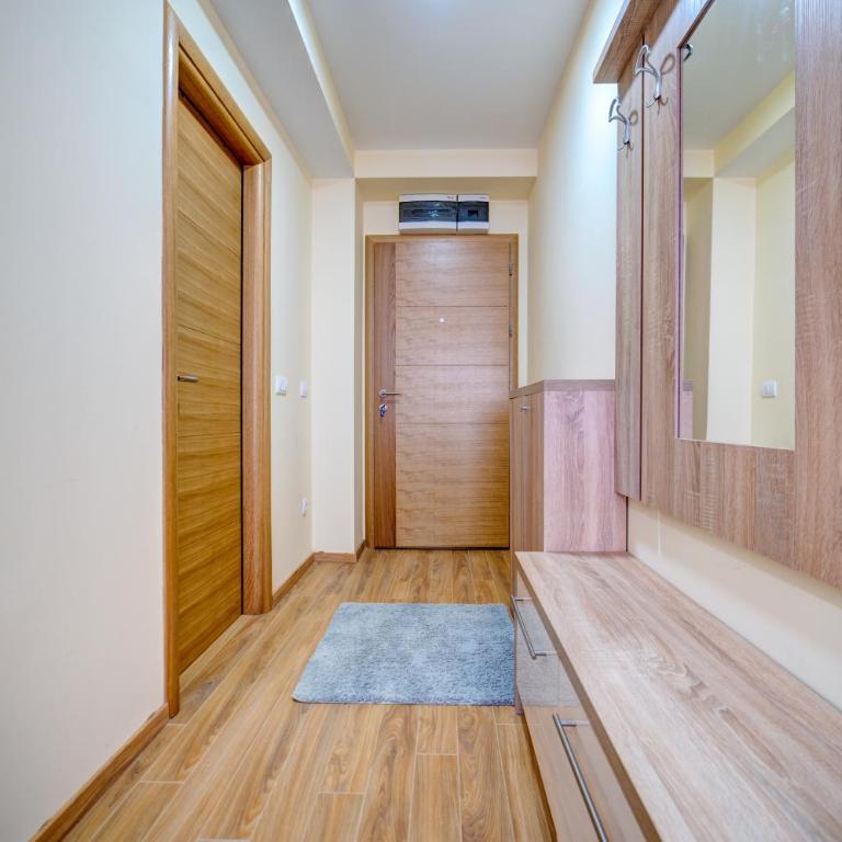 Gondola Experience - One-Bedroom Apartment - 16
