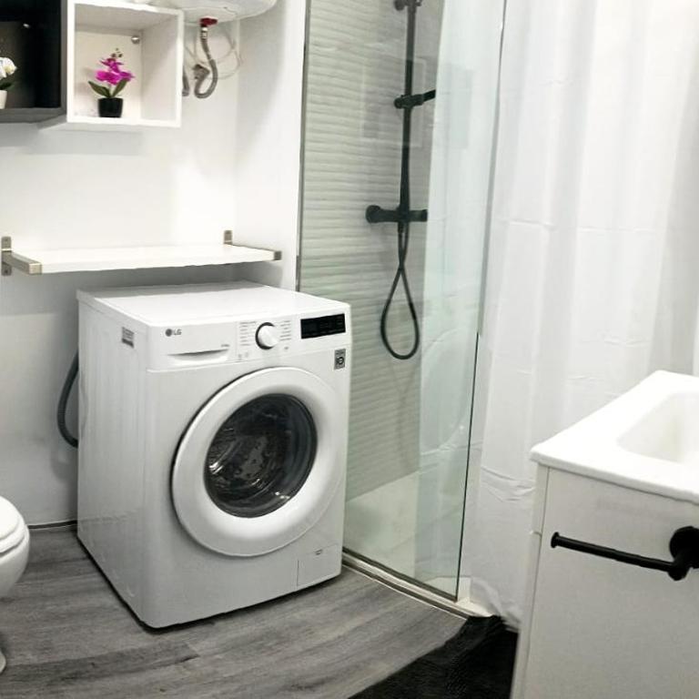 Estudio vista al mar en urbanización con salida a la playa - Apartamento de 1 dormitorio - 6