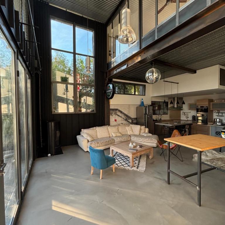 Loft sur 2 Étages dans maison individuelle - Appartement - 2