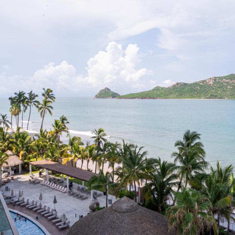Departamento exclusivo en Mazatlan con alberca y vistas a la playa - Three-Bedroom Apartment - Oceanfront - 4