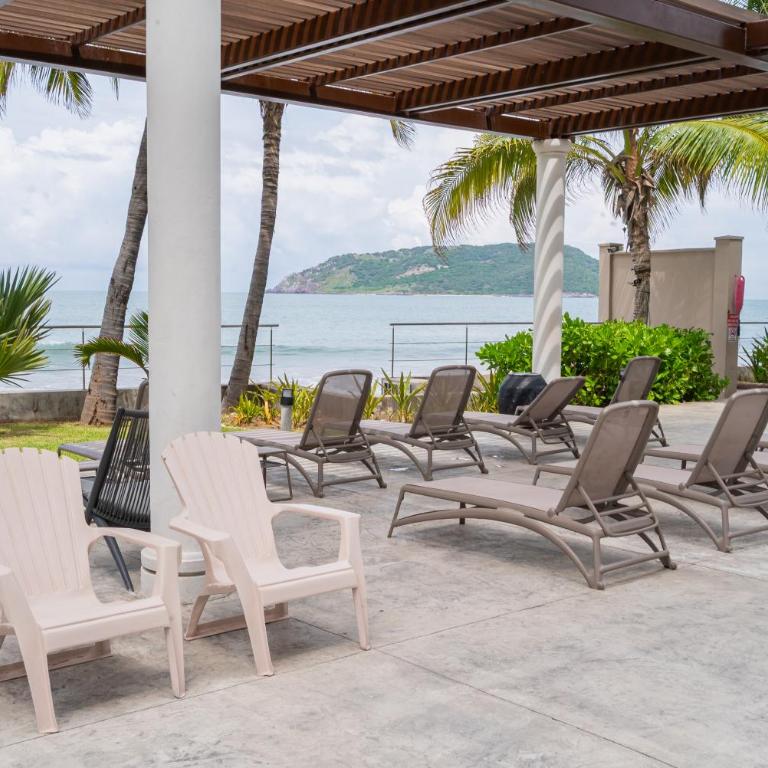 Departamento exclusivo en Mazatlan con alberca y vistas a la playa - Three-Bedroom Apartment - Oceanfront - 37