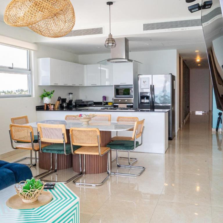 Departamento exclusivo en Mazatlan con alberca y vistas a la playa - Three-Bedroom Apartment - Oceanfront - 24