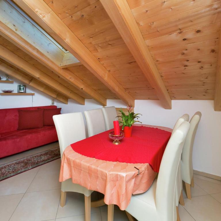 Apartment in Aschau near Ski Hochzillertal - Apartment mit 3 Schlafzimmern - 6