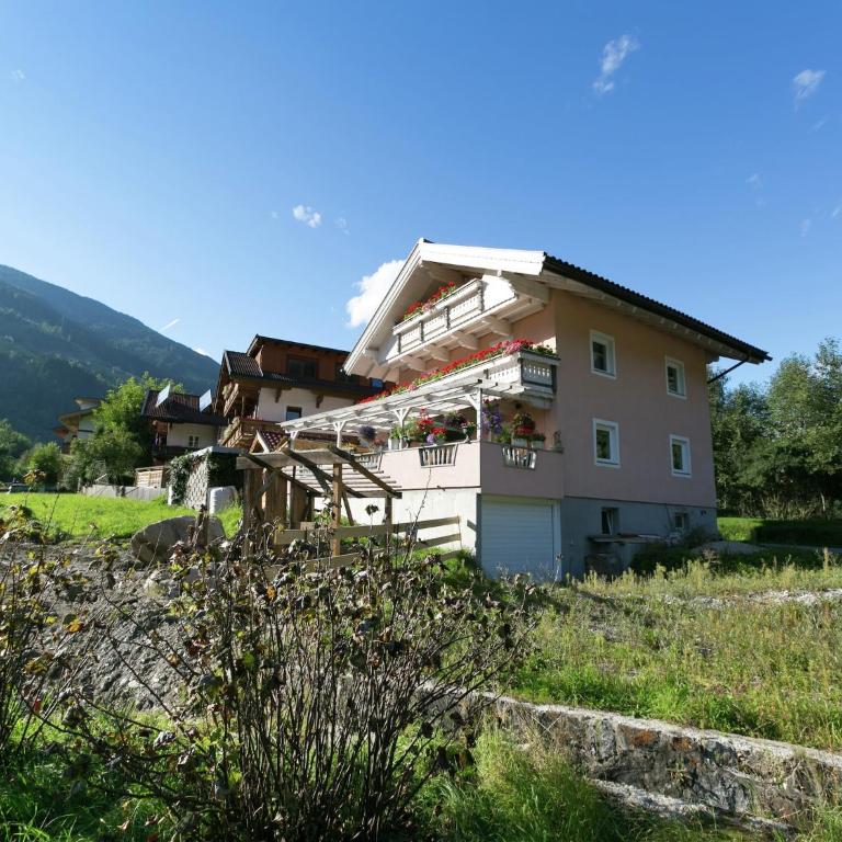 Apartment in Aschau near Ski Hochzillertal - Apartment mit 3 Schlafzimmern - 1