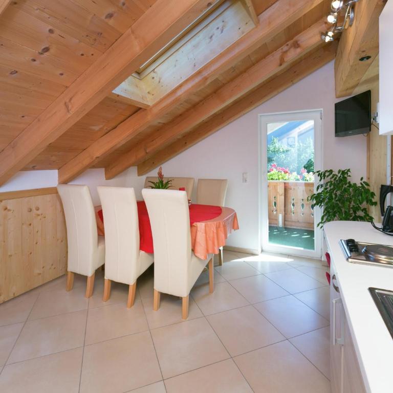 Apartment in Aschau near Ski Hochzillertal - Apartment mit 3 Schlafzimmern - 7