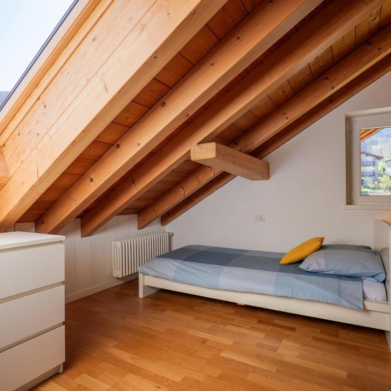 Bellavista II Panorama Ferienwohnung mit Pool OG DG - Appartamento con Vista Lago - 17