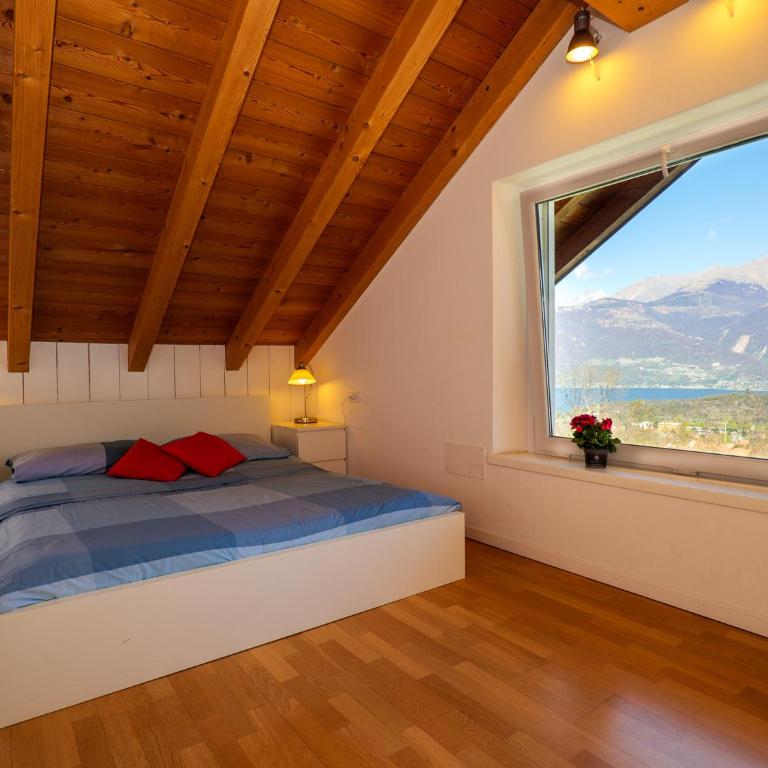 Bellavista II Panorama Ferienwohnung mit Pool OG DG - Appartamento con Vista Lago - 12
