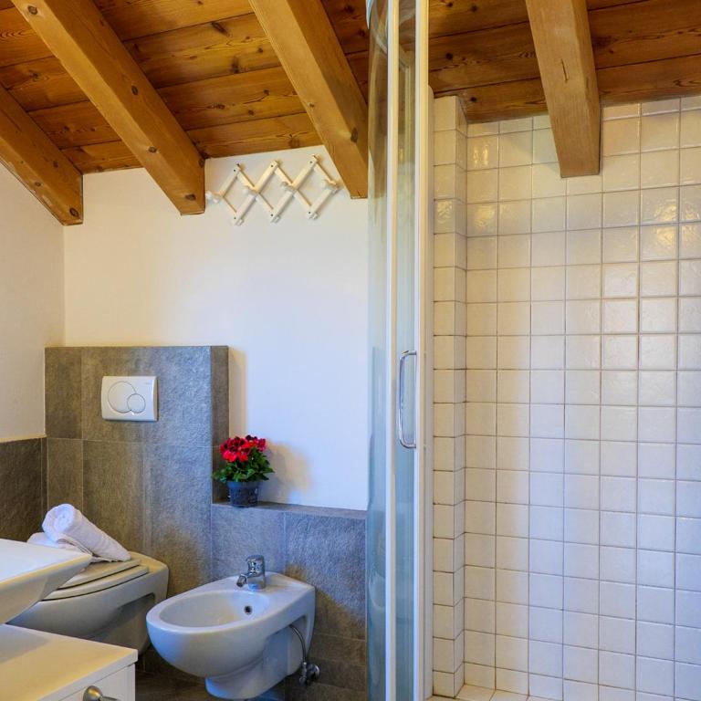 Bellavista II Panorama Ferienwohnung mit Pool OG DG - Appartamento con Vista Lago - 21